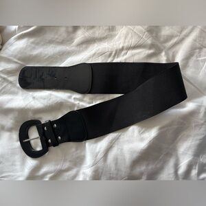 Black stretch and vinyl belt